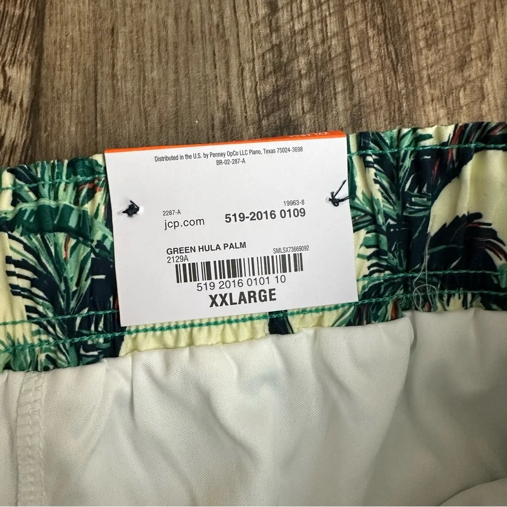ST JOHN’S BAY SHORTS MEN’S  SIZE XXL GREEN POCKET NEW